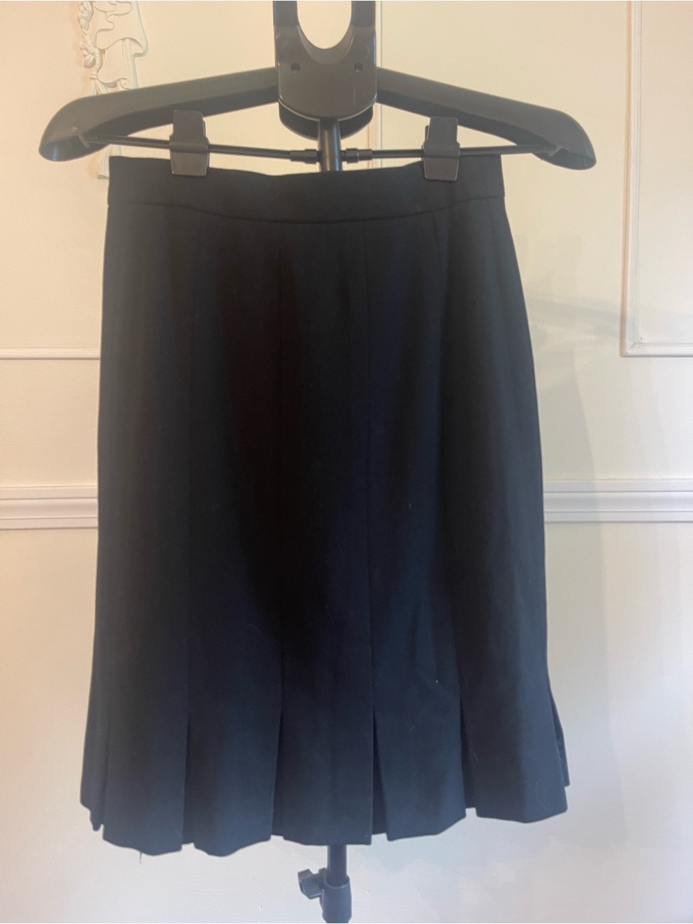 Escada Black A-Line Pleated Hem Skirt